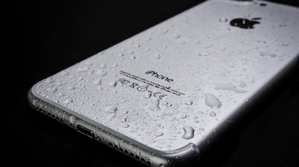 iphone smartphone technology waterproof