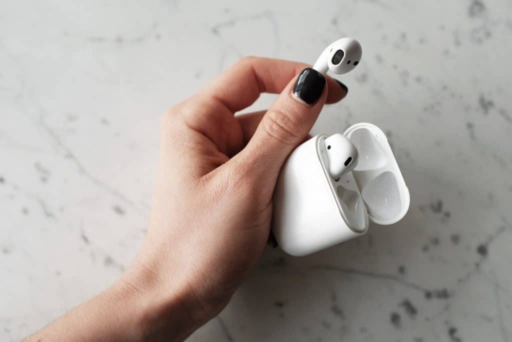 apple airpods