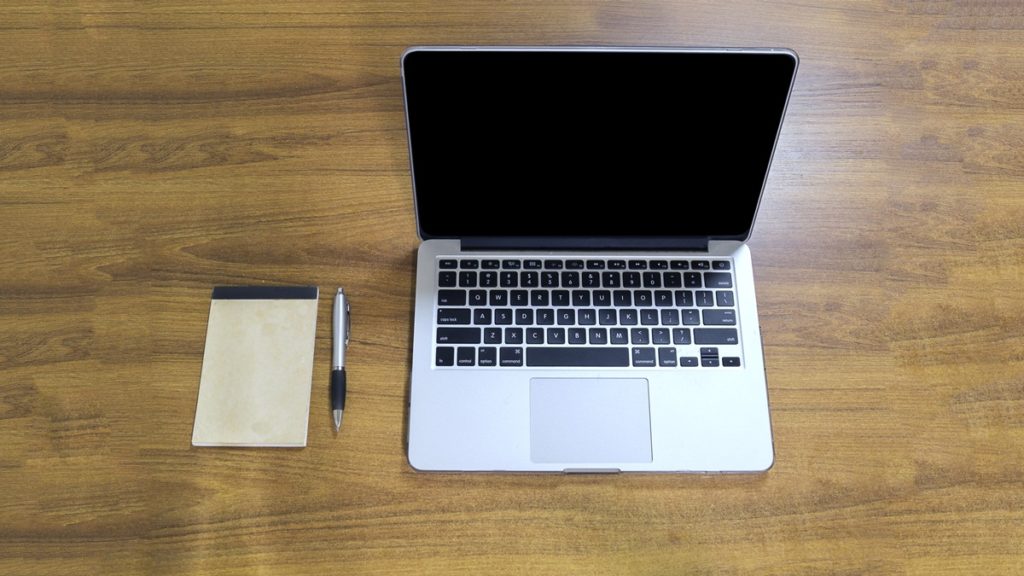 macbook pro desk table