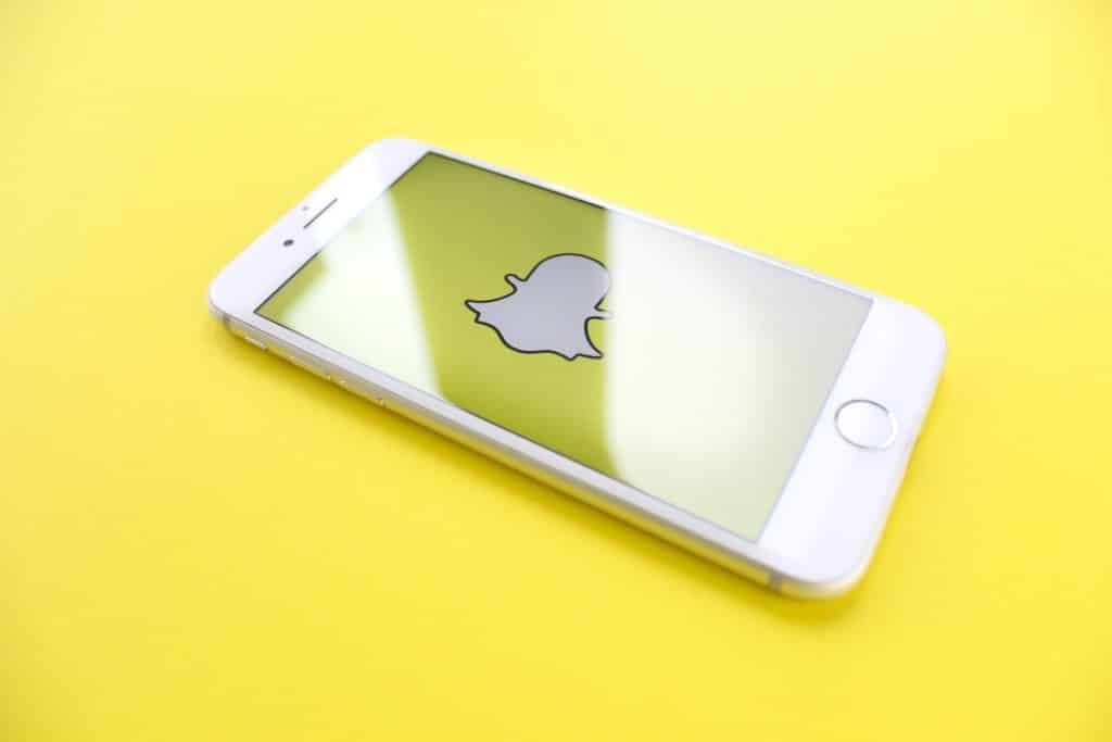 how to block snapchat on iphone