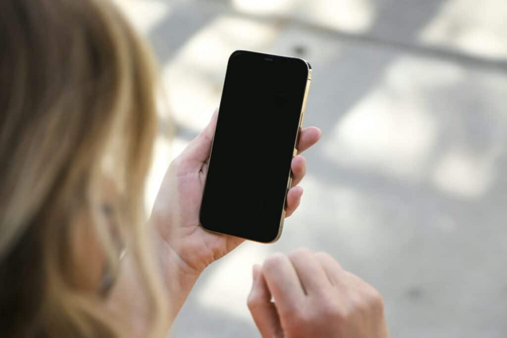 find my iphone from another phone